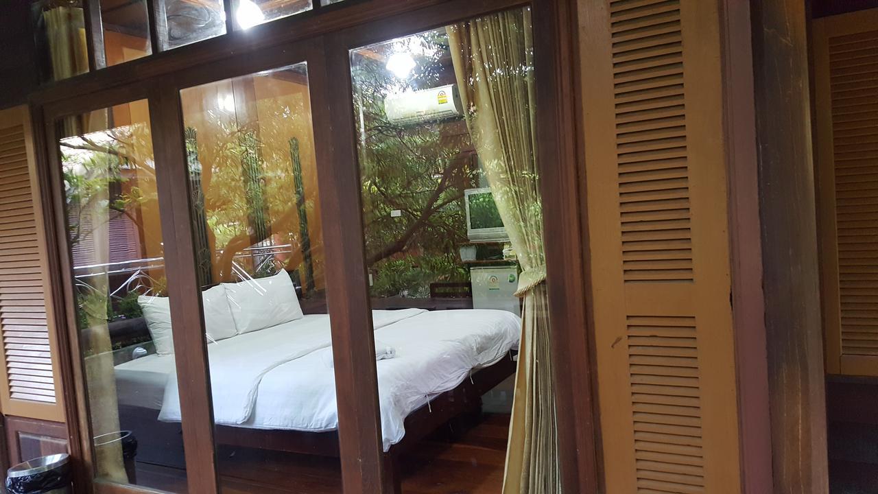 Ruean Mai Chai Khlong Amphawa Exterior foto